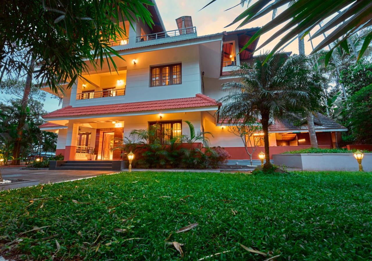 Ushasree Wayanad Heritage Premium Pool Resort By Voye Homes Ambalavayal Luaran gambar
