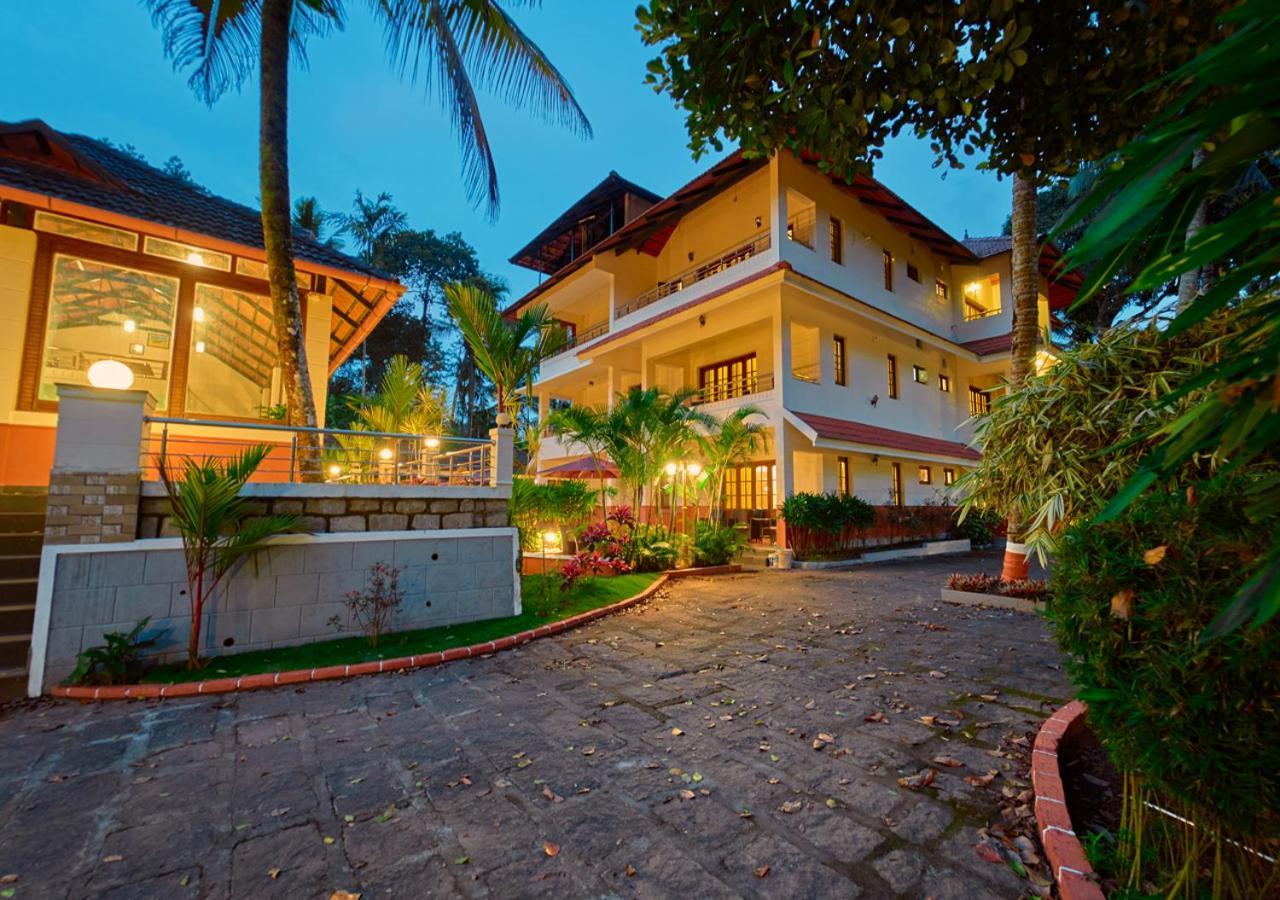 Ushasree Wayanad Heritage Premium Pool Resort By Voye Homes Ambalavayal Luaran gambar