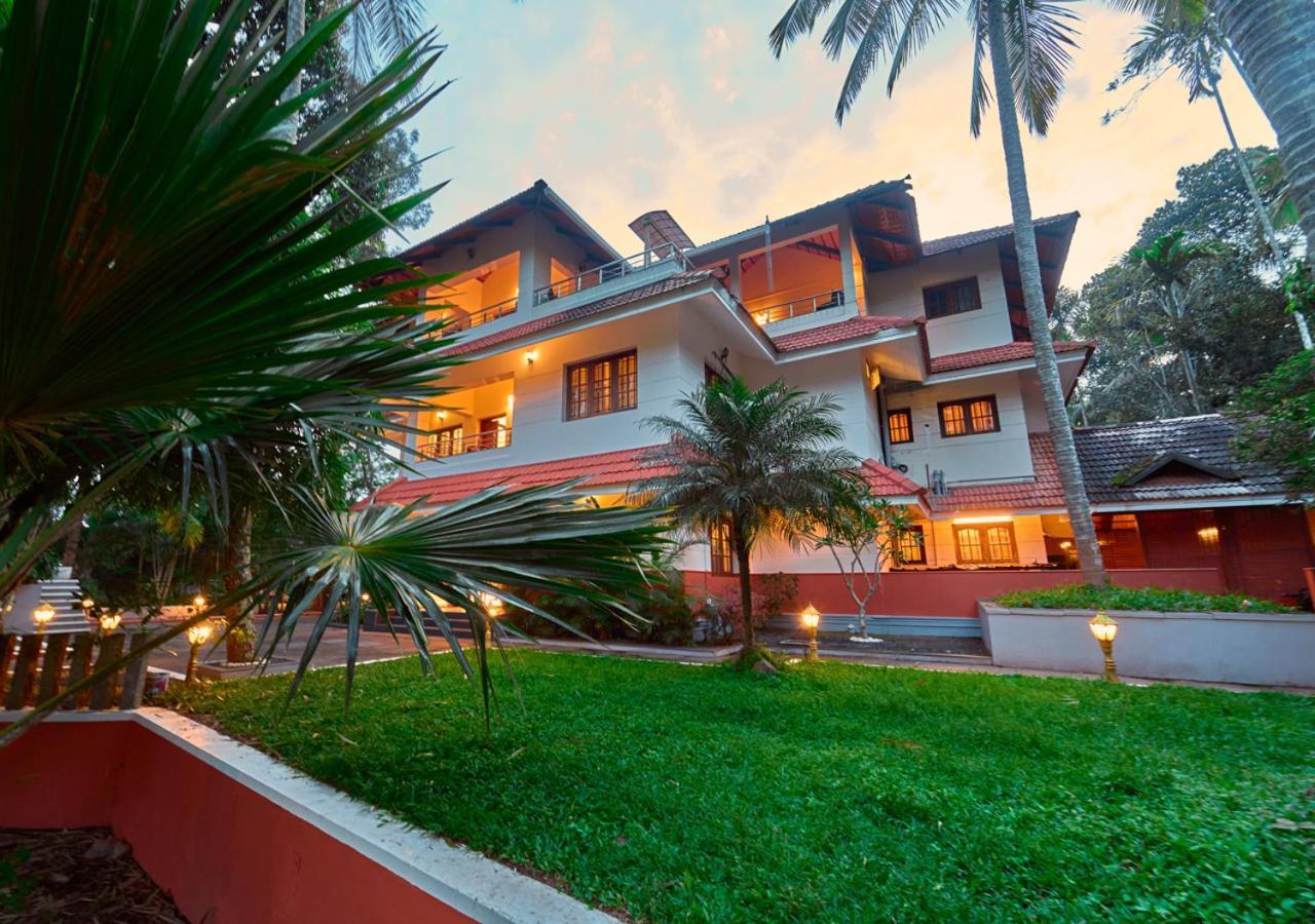 Ushasree Wayanad Heritage Premium Pool Resort By Voye Homes Ambalavayal Luaran gambar
