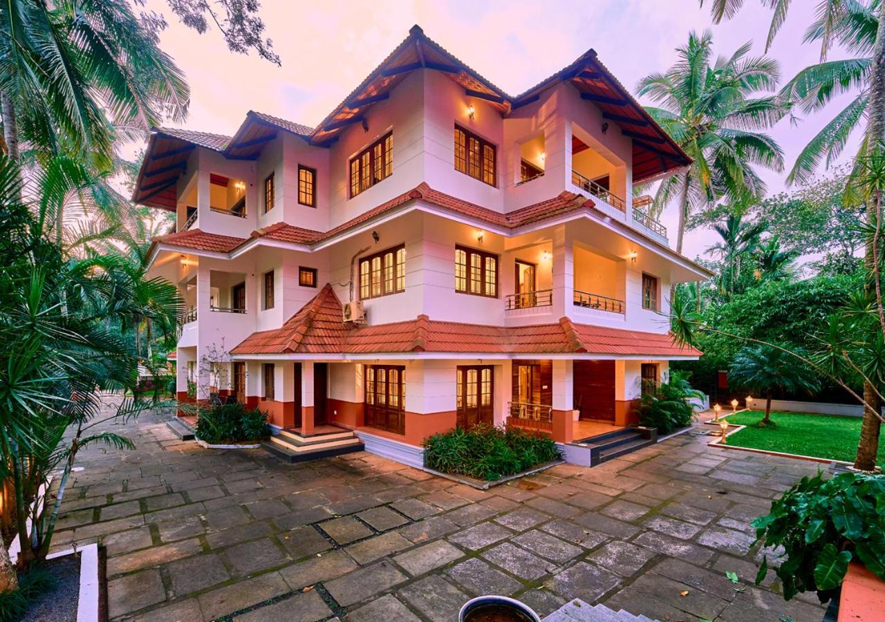 Ushasree Wayanad Heritage Premium Pool Resort By Voye Homes Ambalavayal Luaran gambar
